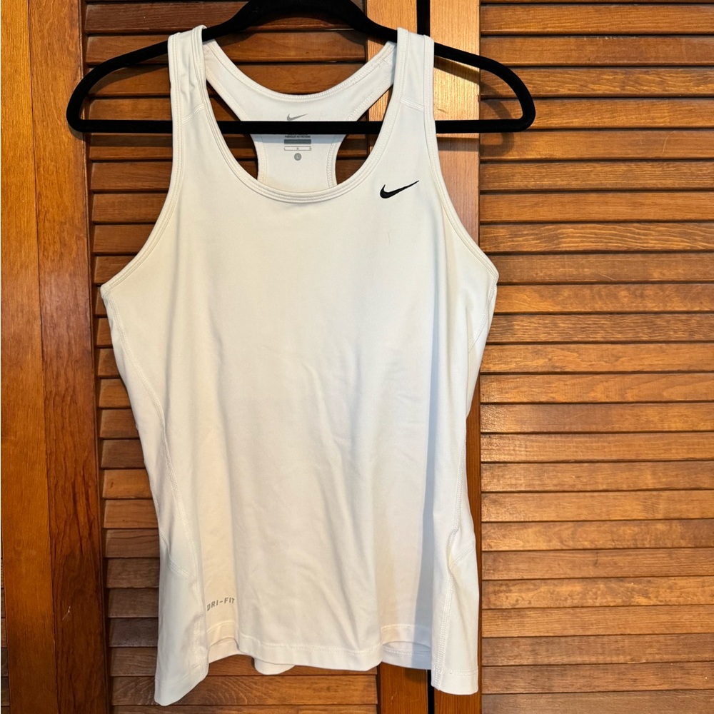 Nike tank